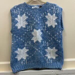 Carriage Court vintage 80’s Blue and White snowflake Women's medium Sweater Vest